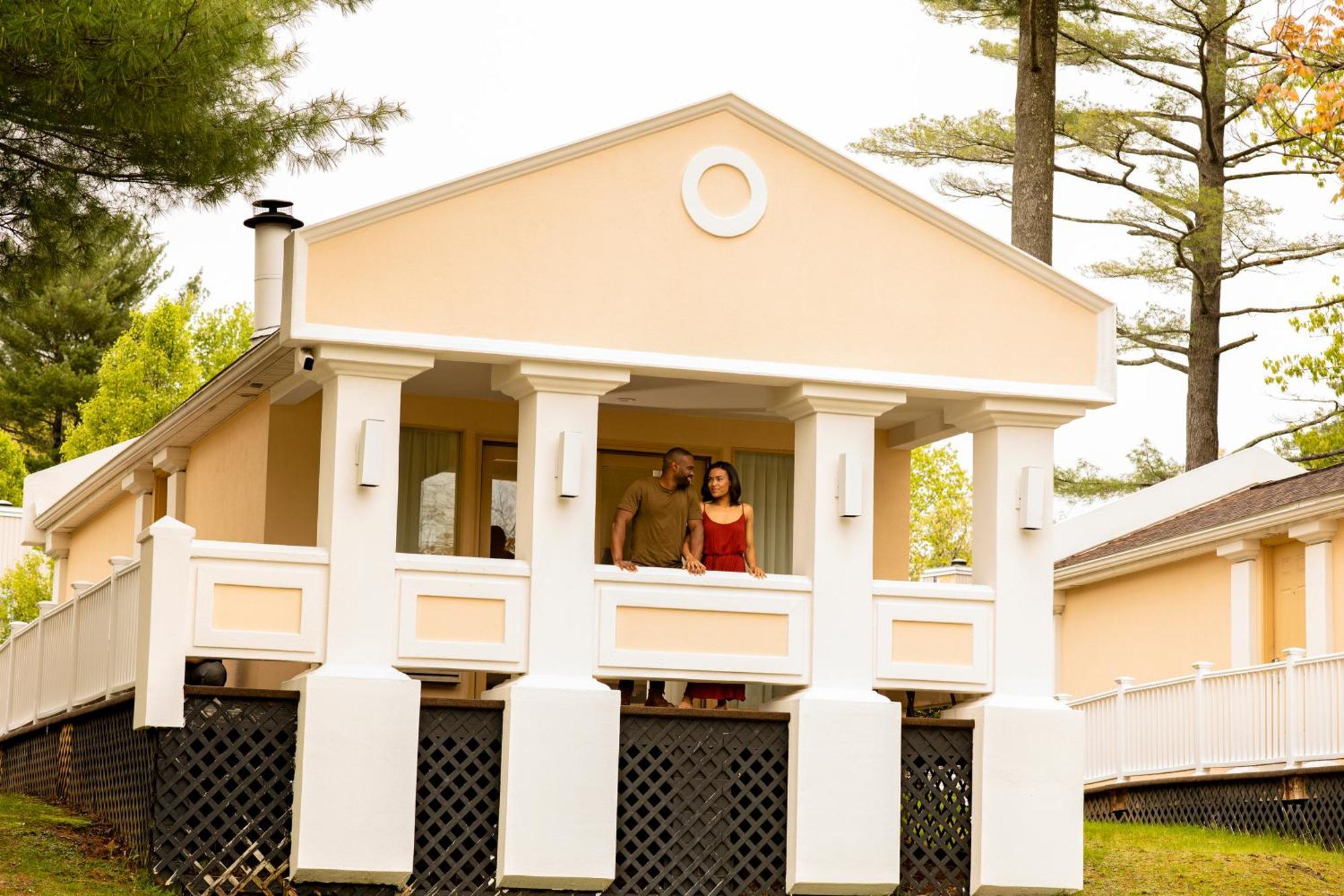 Paradise Stream Resort Cresco Bagian luar foto