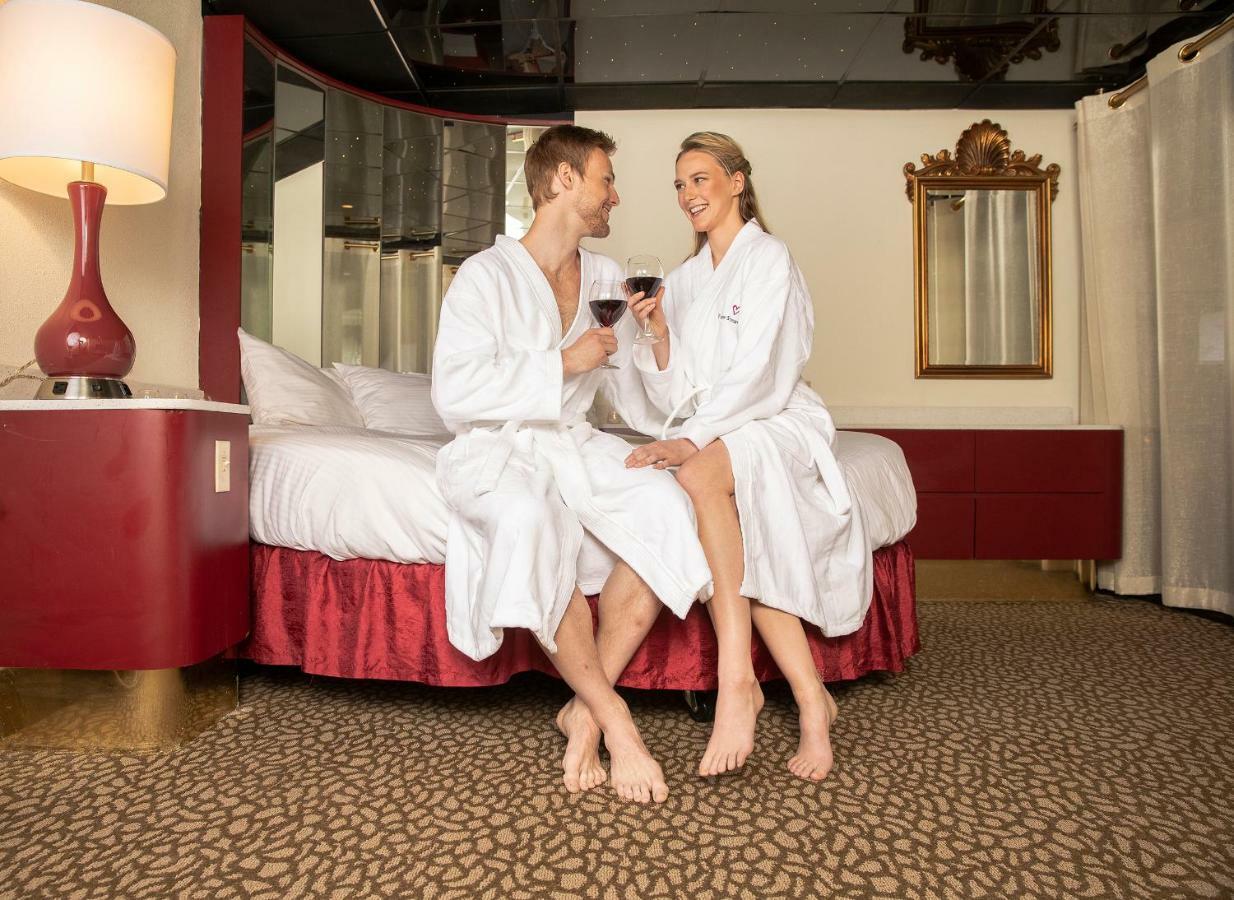 Paradise Stream Resort Cresco Bagian luar foto